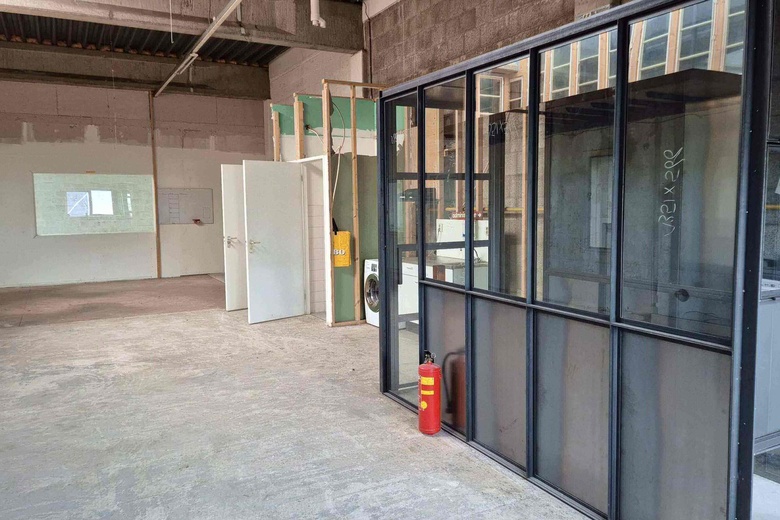 BedrijfsruimteaanSluispolderweg 4 E<br/> inZaandam