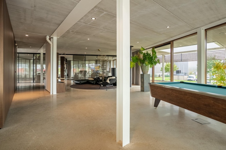 BedrijfsruimteaanRientjesoven 20<br/> inBorne BedrijfsruimteaanRientjesoven 20<br/> inBorne