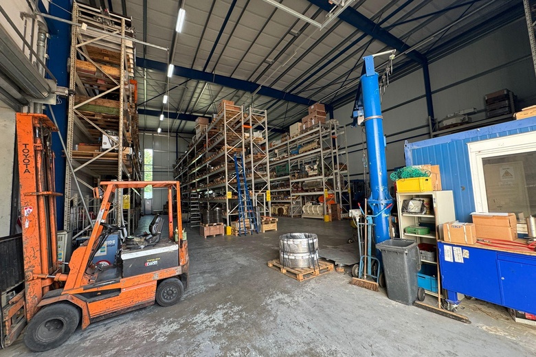 BedrijfsruimteaanHavenweg 1<br/> inWaalwijk BedrijfsruimteaanHavenweg 1<br/> inWaalwijk