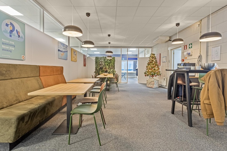 BedrijfsruimteaanTieleman en Drosweg 17<br/> inLeiden