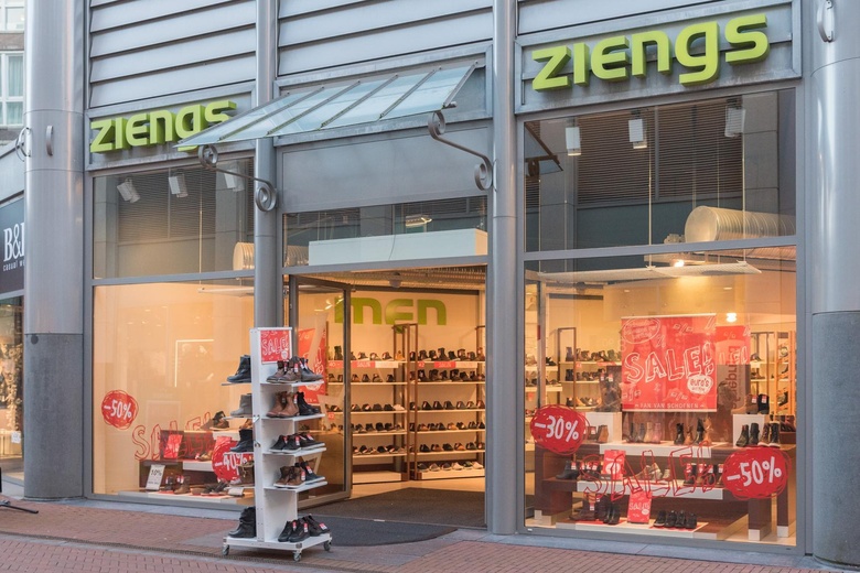 WinkelruimteaanUitstraat 115<br/> inSpijkenisse WinkelruimteaanUitstraat 115<br/> inSpijkenisse