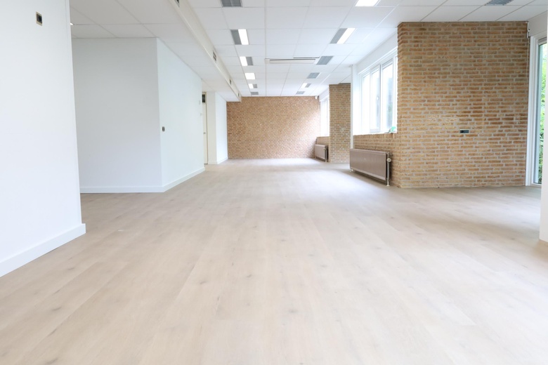 KantoorruimteaanKalkovenweg 36<br/> inAlphen aan den Rijn KantoorruimteaanKalkovenweg 36<br/> inAlphen aan den Rijn