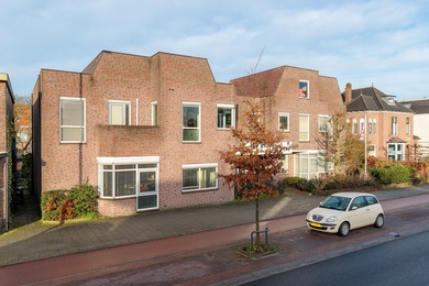 Bekijk foto 2 van Weeresteinstraat 43 Bekijk foto 2 van Weeresteinstraat 43
