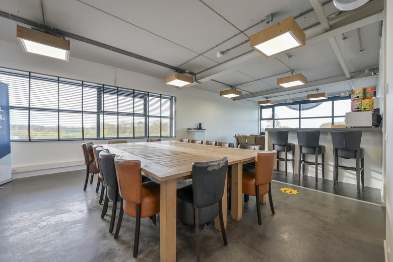 KantoorruimteaanAnthonie Fokkerstraat 33 B<br/> inBarneveld