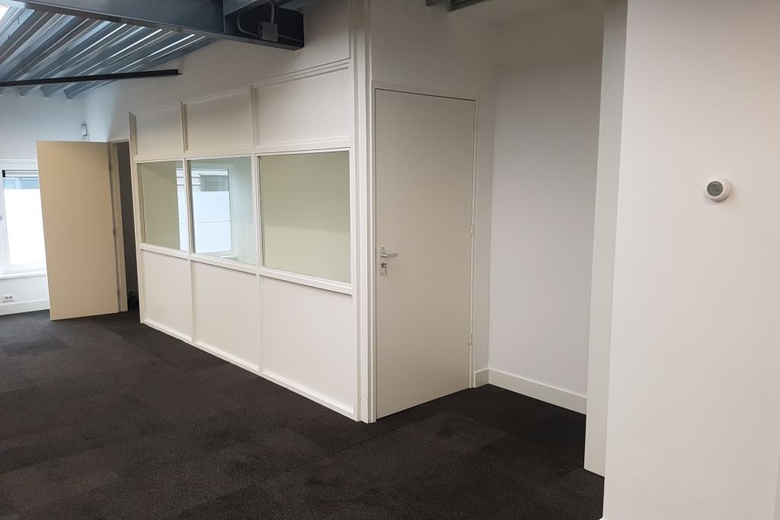 BedrijfsruimteaanAalsmeerderweg 239 P<br/> inAalsmeer BedrijfsruimteaanAalsmeerderweg 239 P<br/> inAalsmeer