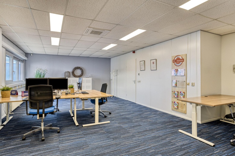 BedrijfsruimteaanPascalstraat 70<br/> inDordrecht BedrijfsruimteaanPascalstraat 70<br/> inDordrecht