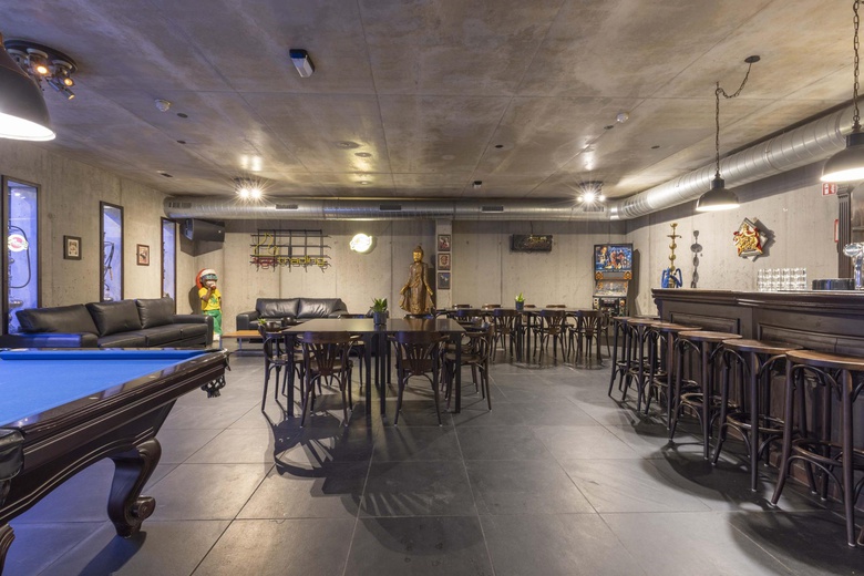 BedrijfsruimteaanValkenjachtstraat 17 - 19<br/> inTilburg