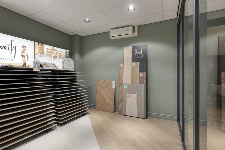 BedrijfsruimteaanKoningsspil 1 a<br/> inHalsteren