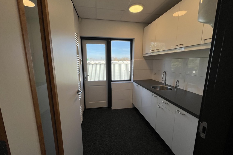KantoorruimteaanRivierdijk 551<br/> inHardinxveld-Giessendam