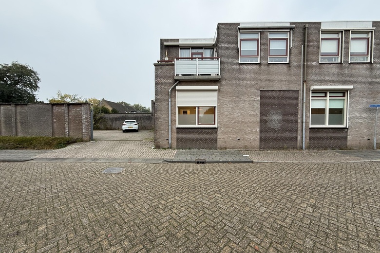 KantoorruimteaanRaadhuisplein 5<br/> inSprang KantoorruimteaanRaadhuisplein 5<br/> inSprang