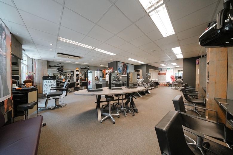 WinkelruimteaanKerkstraat 10<br/> inBeek en Donk