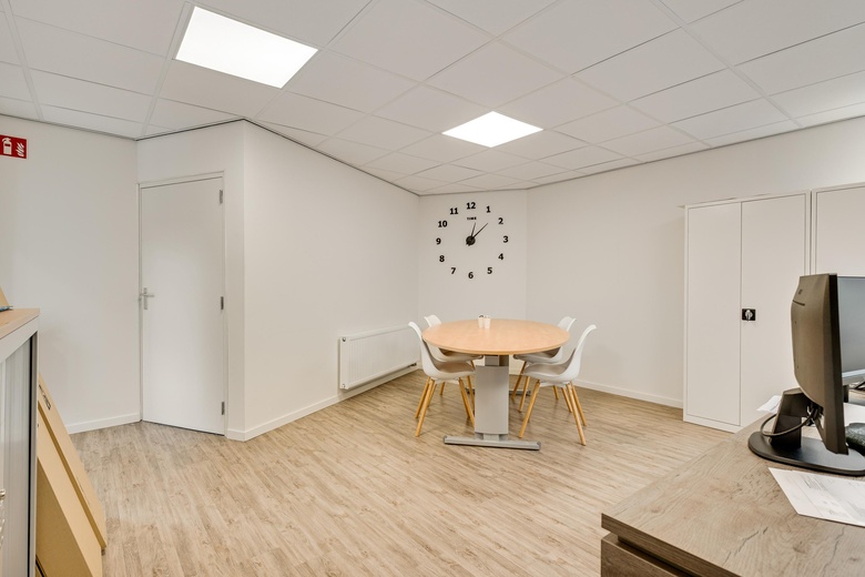Kantoorruimte Roermond - Ernst Casimirstraat 13 - Foto 11