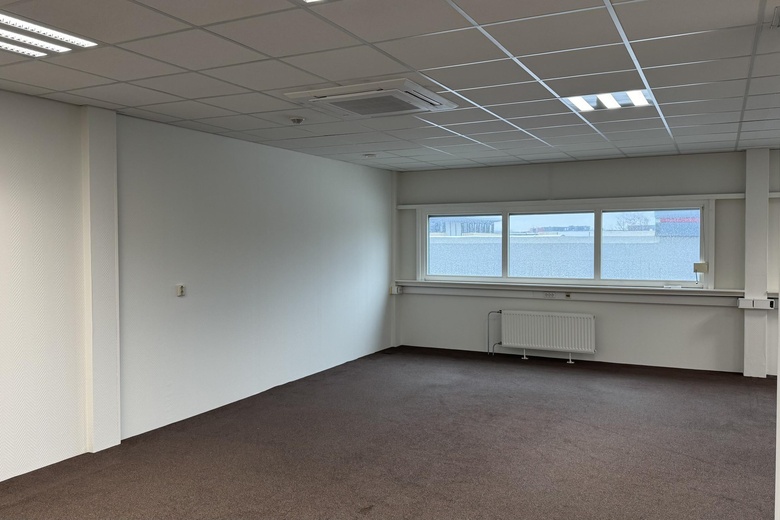 KantoorruimteaanZadelmakerstraat 64<br/> inVelserbroek