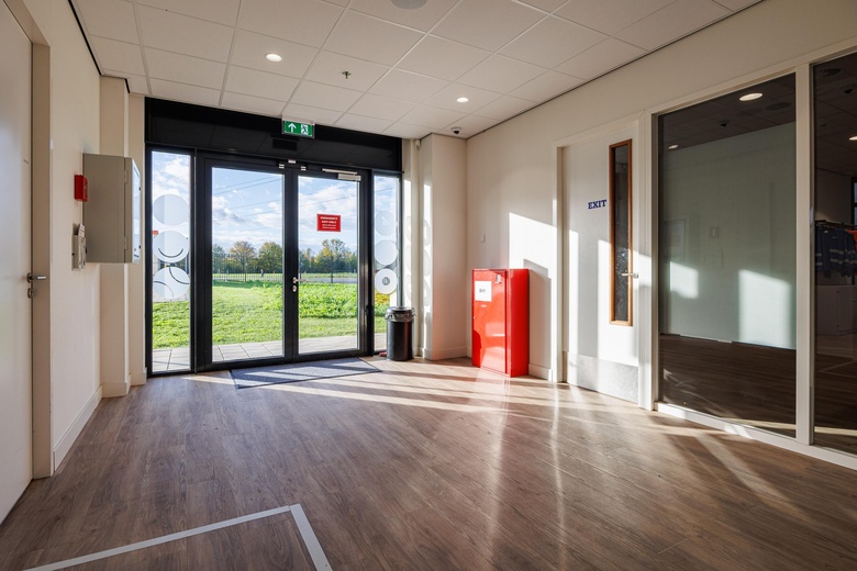 BedrijfsruimteaanRietgraaf 10 - 12<br/> inOosterhout