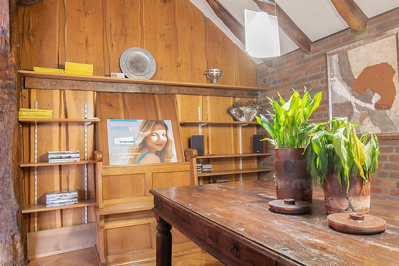 BedrijfsruimteaanGenrayweg 49<br/> inVenlo