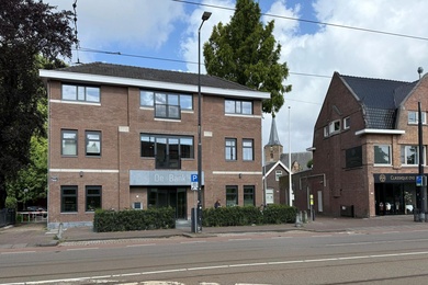 Bekijk foto 2 van Bergse Dorpsstraat 8 C Bekijk foto 2 van Bergse Dorpsstraat 8 C