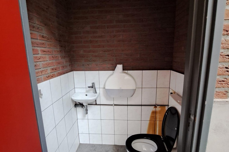 BedrijfsruimteaanBarneveldseweg 85<br/> inLunteren