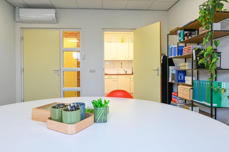 KantoorruimteaanHoge Eng-West 27 A<br/> inPutten