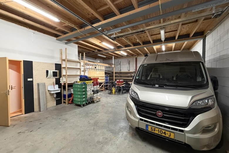 BedrijfsruimteaanNijverheidstraat 24 a<br/> inEdam