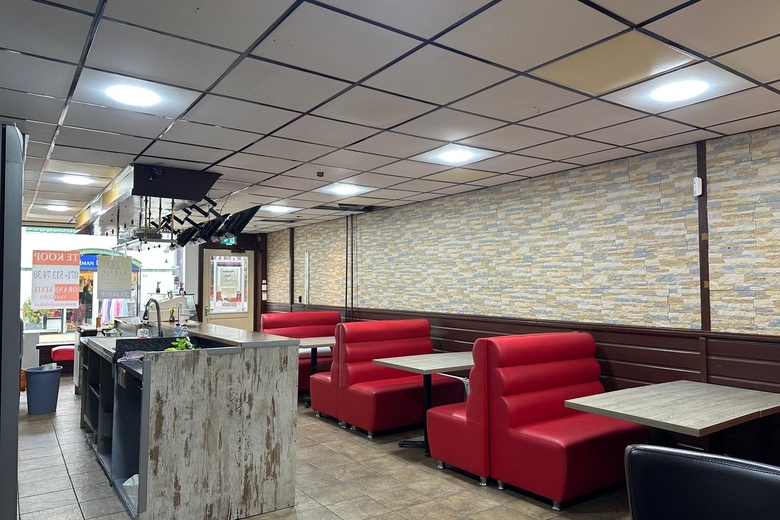 WinkelruimteaanHoofdstraat 216<br/> inSassenheim