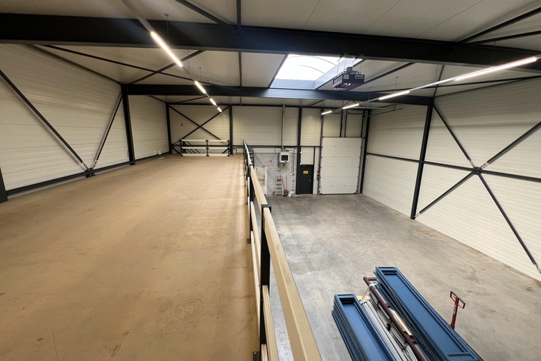 BedrijfsruimteaanAmbachtsstraat 6<br/> inZuid-Beijerland