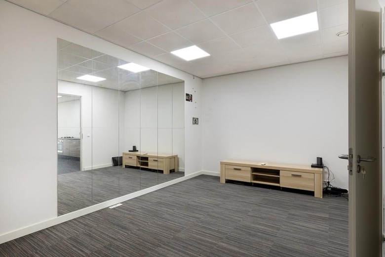 BedrijfsruimteaanProduktiestraat 91<br/> inVlaardingen BedrijfsruimteaanProduktiestraat 91<br/> inVlaardingen