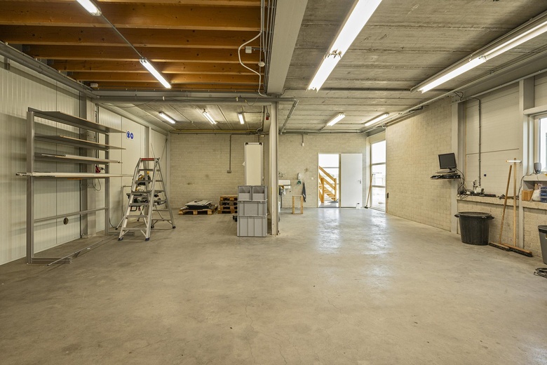 BedrijfsruimteaanRijthoek 11<br/> inHaaften