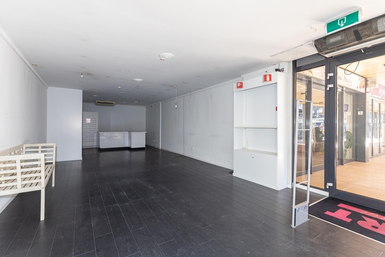 WinkelruimteaanBrederodehuis 4<br/> inPapendrecht WinkelruimteaanBrederodehuis 4<br/> inPapendrecht