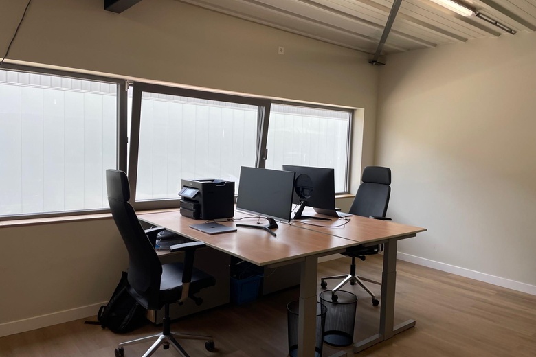 BedrijfsruimteaanKoningsbeltweg 74 A<br/> inAlmere