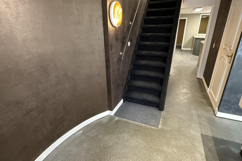 BedrijfsruimteaanEinsteinstraat 2<br/> inHillegom