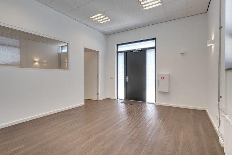 BedrijfsruimteaanAmbachtsweg 9<br/> inElst