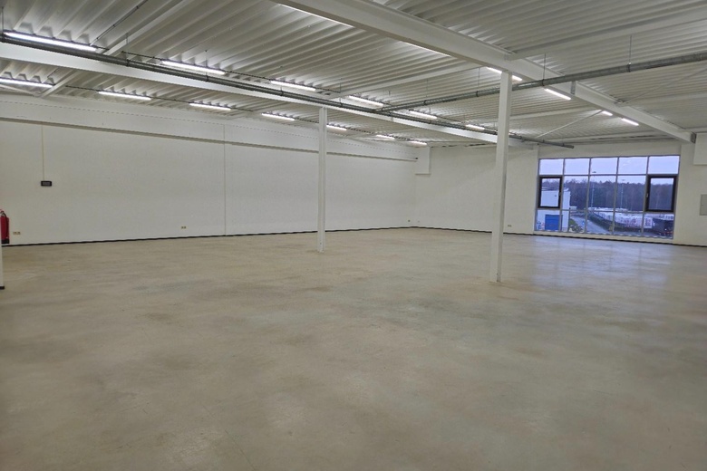 BedrijfsruimteaanMarie Curieweg 1<br/> inRoermond BedrijfsruimteaanMarie Curieweg 1<br/> inRoermond