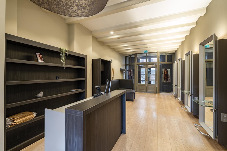 WinkelruimteaanVeerstraat 13<br/> inBussum WinkelruimteaanVeerstraat 13<br/> inBussum