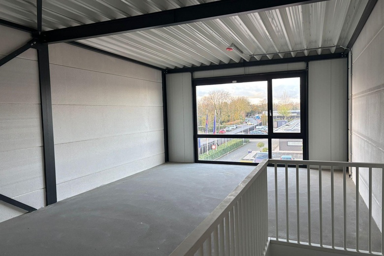 BedrijfsruimteaanHedikhuizerweg 15 C 2<br/> inDen Bosch
