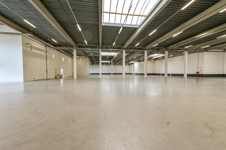 BedrijfsruimteaanHaarlemmerstraatweg 105<br/> inHalfweg