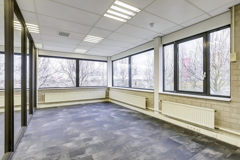 KantoorruimteaanToekanweg 2<br/> inSchiphol KantoorruimteaanToekanweg 2<br/> inSchiphol