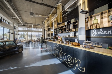 Bekijk foto 2 van Joan Muyskenweg 22