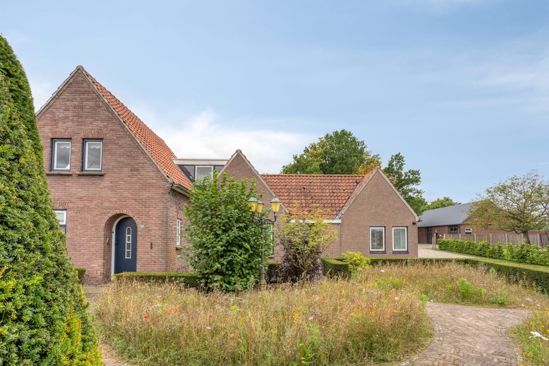 BedrijfsruimteaanMonseigneur Berkvensstraat 75<br/> inLiessel