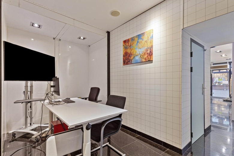 WinkelruimteaanSteenweg 20<br/> inUtrecht WinkelruimteaanSteenweg 20<br/> inUtrecht