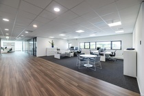 Bekijk foto 5 van Waalhaven O.z. 85