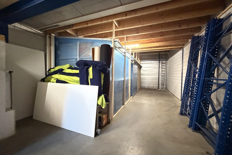 BedrijfsruimteaanNieuw-Zeelandweg 8 T<br/> inAmsterdam