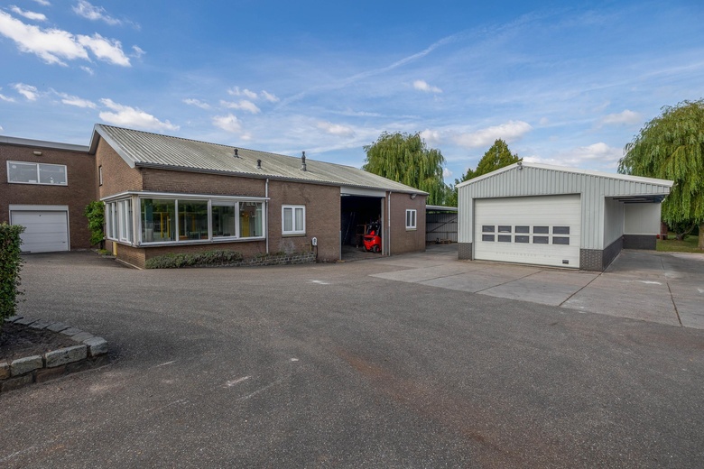 BedrijfsruimteaanMolendijk 38<br/> inKrimpen aan de Lek