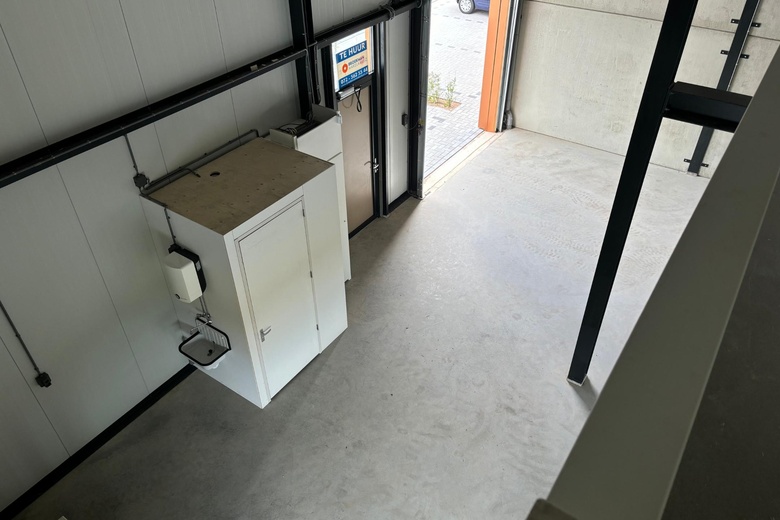 BedrijfsruimteaanAgriport 11 09<br/> inMiddenmeer