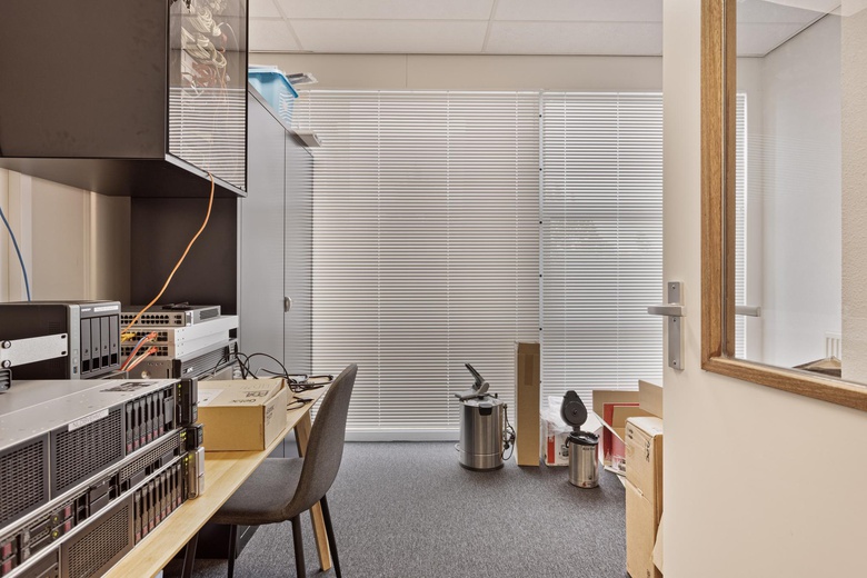 KantoorruimteaanRuwekampweg 2 E<br/> inDen Bosch KantoorruimteaanRuwekampweg 2 E<br/> inDen Bosch