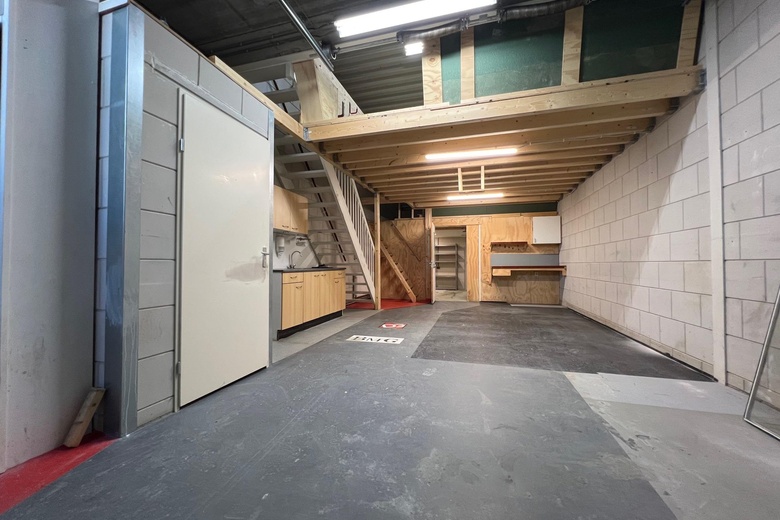 BedrijfsruimteaanCarneool 134<br/> inDordrecht