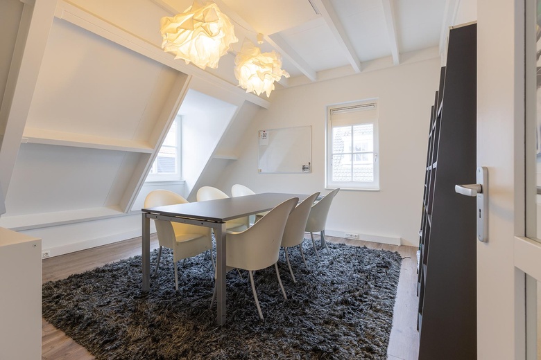 KantoorruimteaanZwaardklamp 7<br/> inHuizen KantoorruimteaanZwaardklamp 7<br/> inHuizen