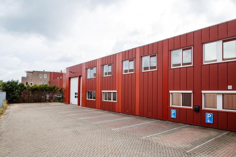 BedrijfsruimteaanBergveste 12<br/> inHouten BedrijfsruimteaanBergveste 12<br/> inHouten