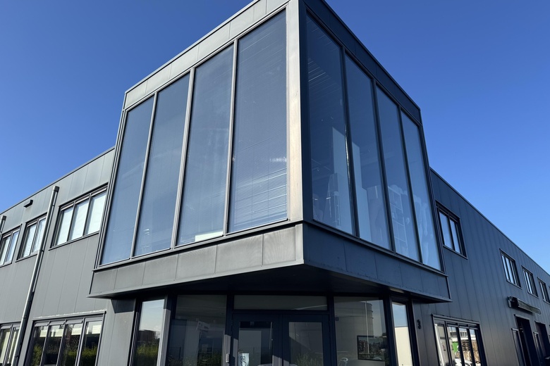 BedrijfsruimteaanKleine Steng 3<br/> inWestzaan