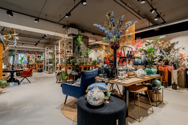 WinkelruimteaanAdmiraal Helfrichstraat 33<br/> inHardenberg WinkelruimteaanAdmiraal Helfrichstraat 33<br/> inHardenberg