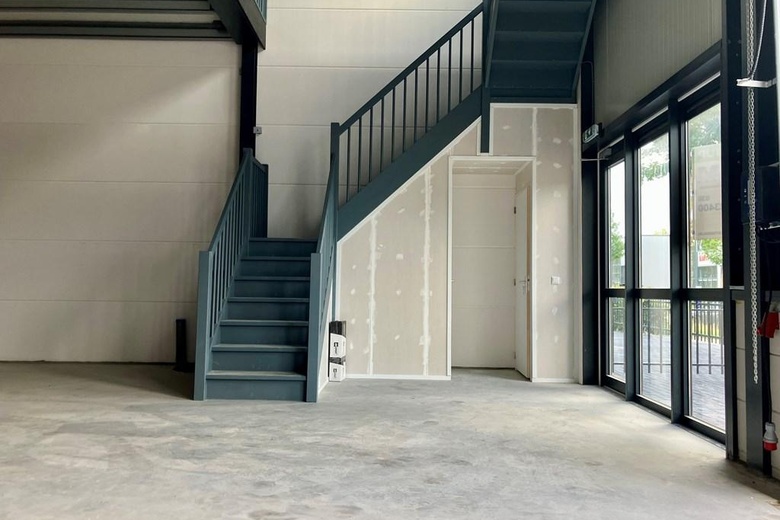 BedrijfsruimteaanLandauer 47<br/> inZeewolde BedrijfsruimteaanLandauer 47<br/> inZeewolde